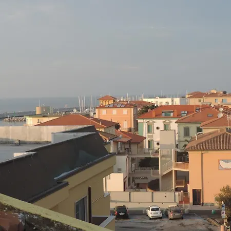 Noemi Apartment San Vincenzo