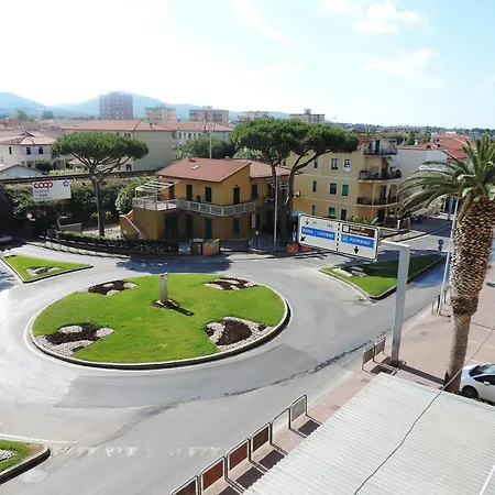 Noemi * San Vincenzo